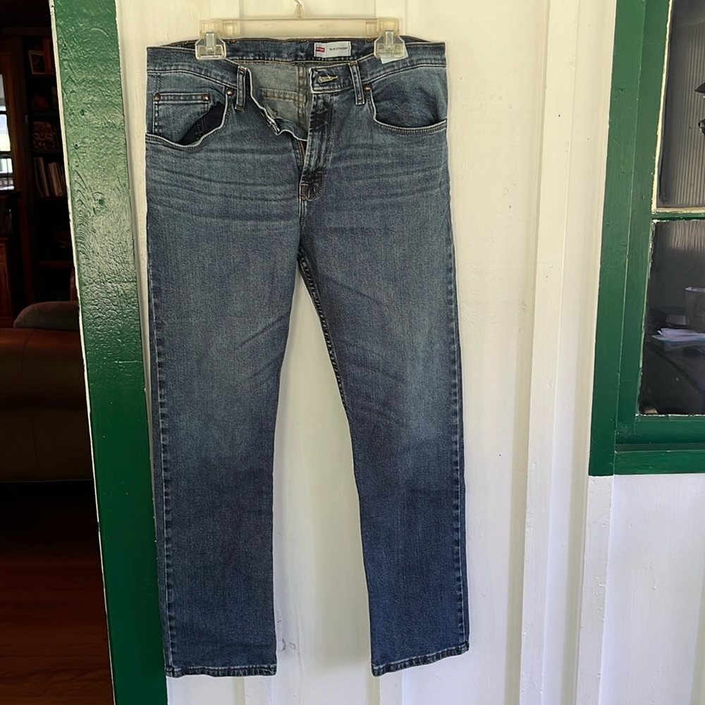 MENS WRANGLER SLIM STRAIGHT DENIM JEANS.  SIZE 34x30